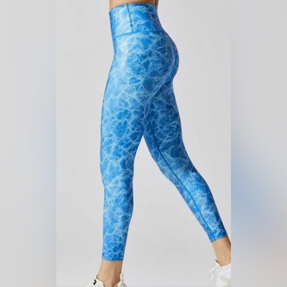 Carbon 38 brand new shiny leggings